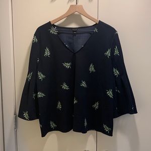 Ann Taylor navy blue & palm print blouse. Size L